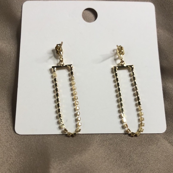 Chain Earrings - Picture 3 of 3